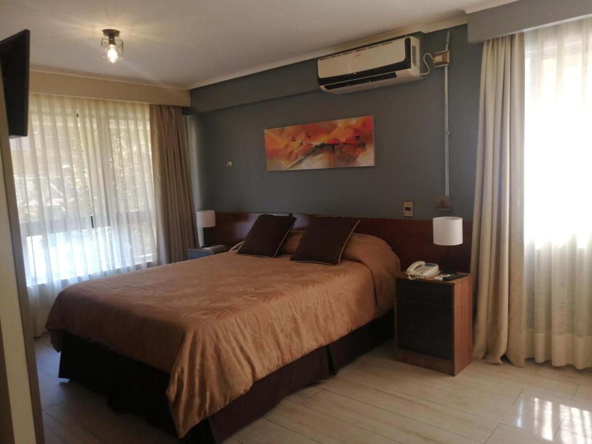 Hotel Diego De Velazquez Santiago Kültér fotó