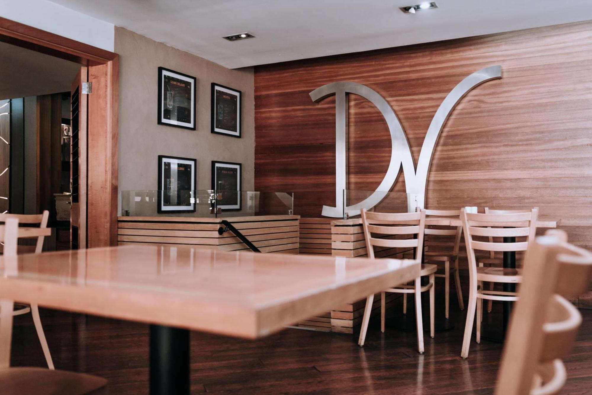 Hotel Diego De Velazquez Santiago Kültér fotó