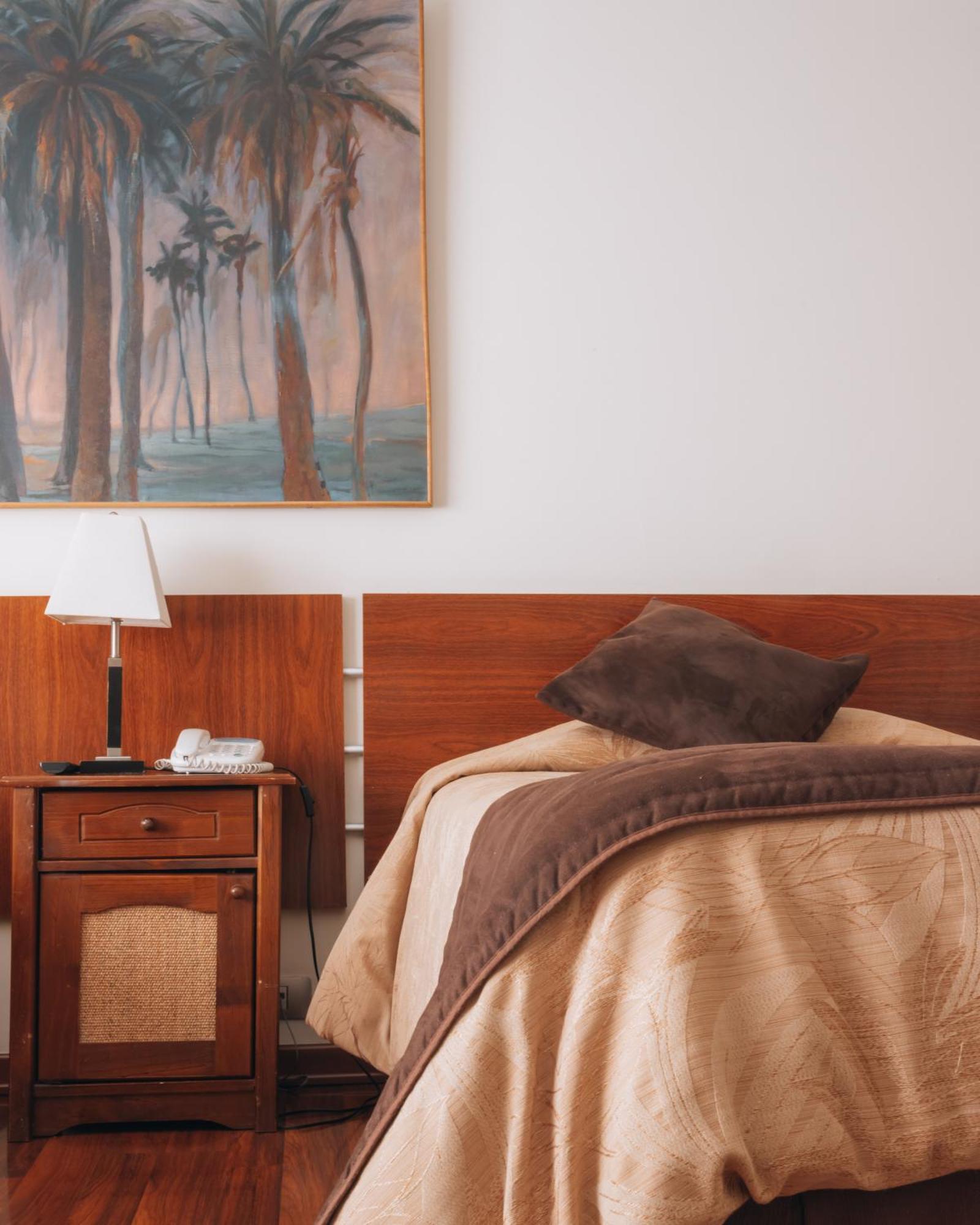 Hotel Diego De Velazquez Santiago Kültér fotó