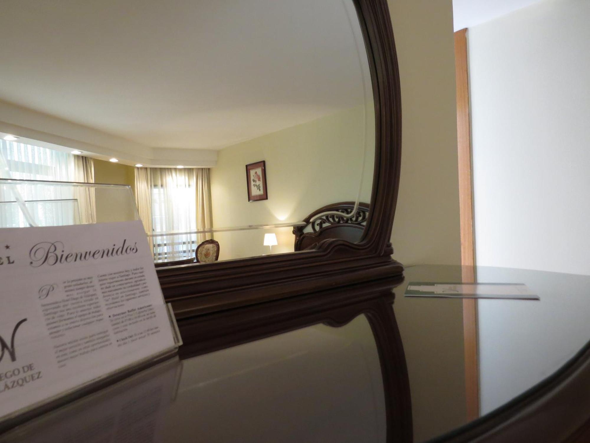 Hotel Diego De Velazquez Santiago Kültér fotó